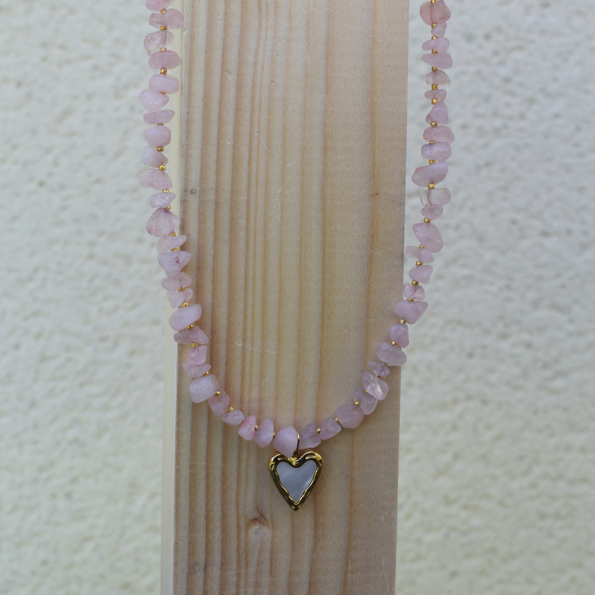 Collier solo pampille AMOUR en Quartz Rose - Pampille Coeur nacré