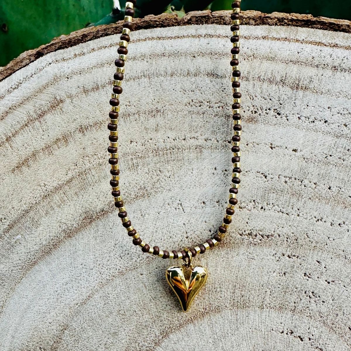 Collier perles chocolat AMOUR - Pampille Cœur doré