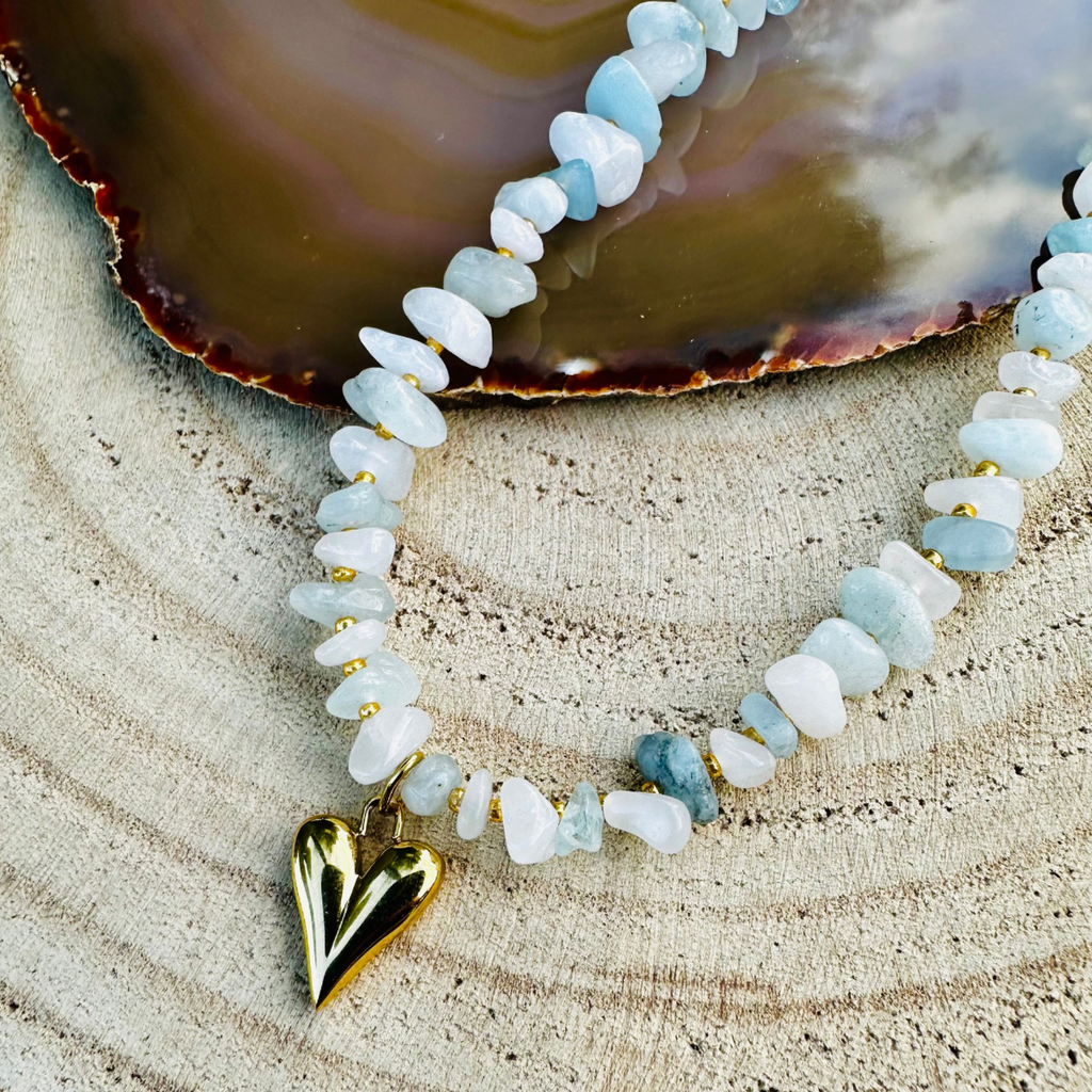 Collier solo pampille AMOUR en Aigue marine - Pampille Cœur doré